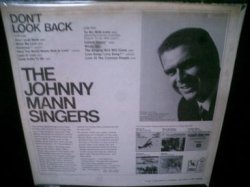 画像2: ソフトボッサUS原盤/ROGER NICHOLSカバー収録★THE JOHNNY MANN SINGERS-『DON'T LOOK BACK』 