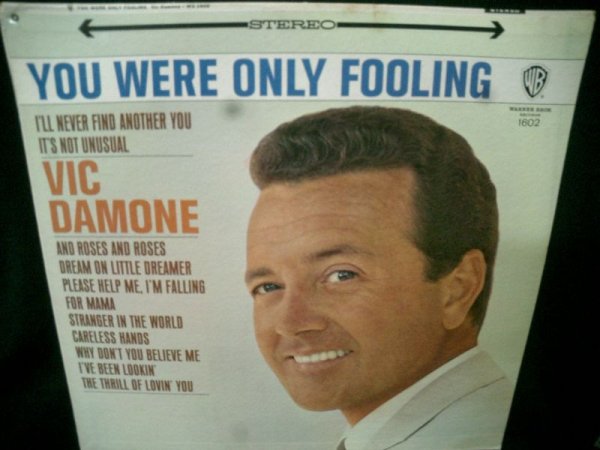 画像1: TOM JONES-『IT'S NOT UNUSUAL』カバー収録★VIC DAMONE-『YOU WERE ONLY FOOLING』 (1)