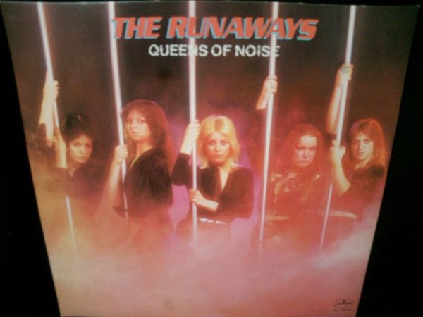 画像1: ランナウェイズ2枚目★THE RUNAWAYS-『QUEEN OF NOISE』 (1)