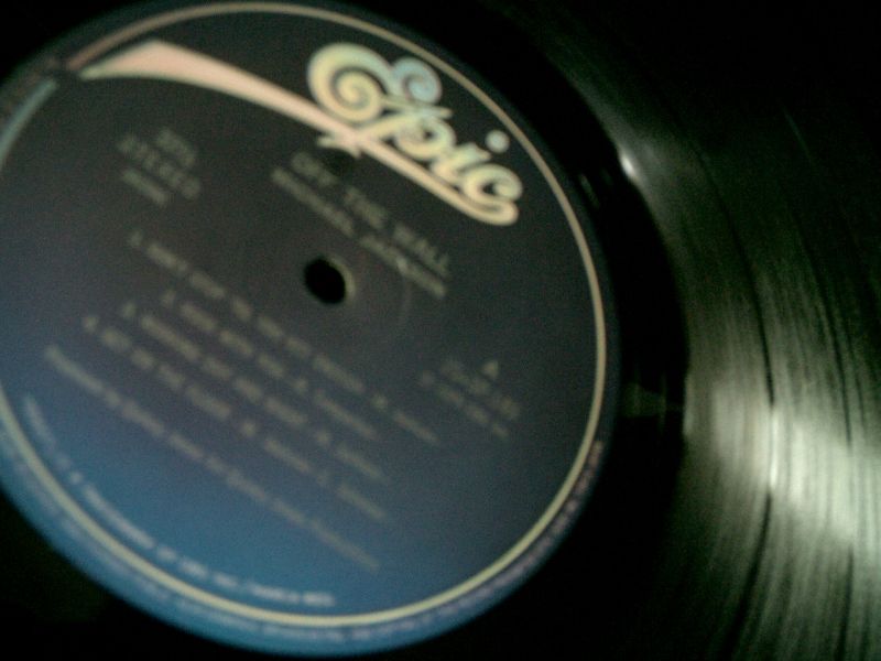 マイケル・ジャクソン帯付き☆MICHAEL JACKSON-『OFF THE WALL』 - MODERN RECORDS 2号店(LP/CD)
