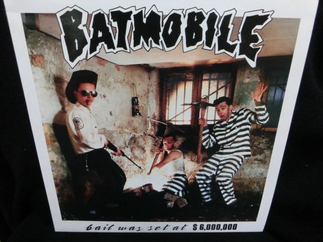 バットモービル4枚目☆BATMOBILE-『BAIL SET AT $6